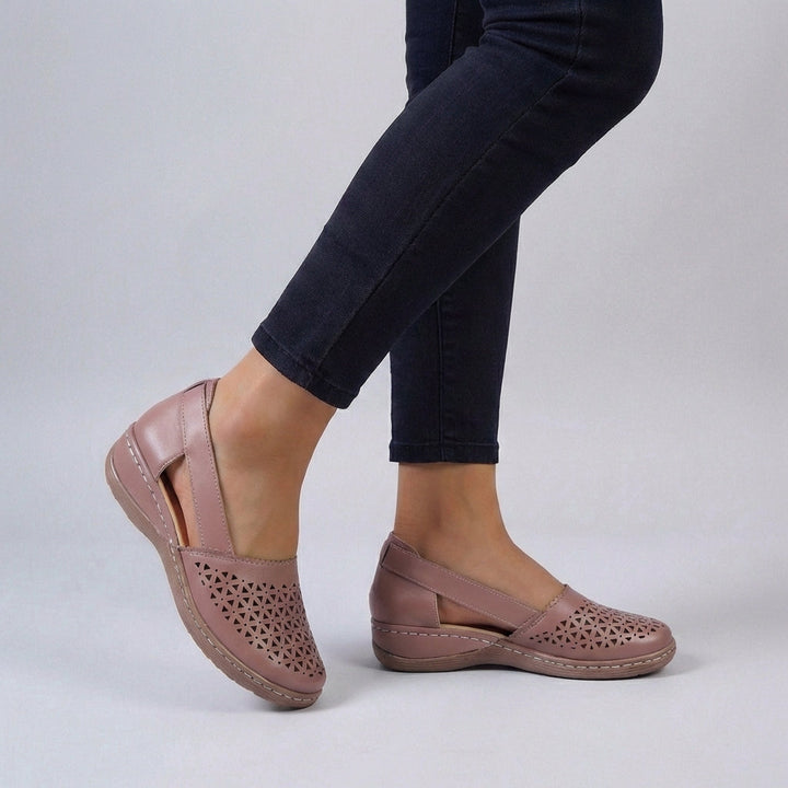 Women's Orthopaedic Cutout Slip-On Leather Loafers